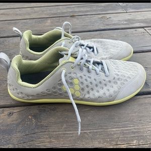 Vivobarefoot size 9 1/2.